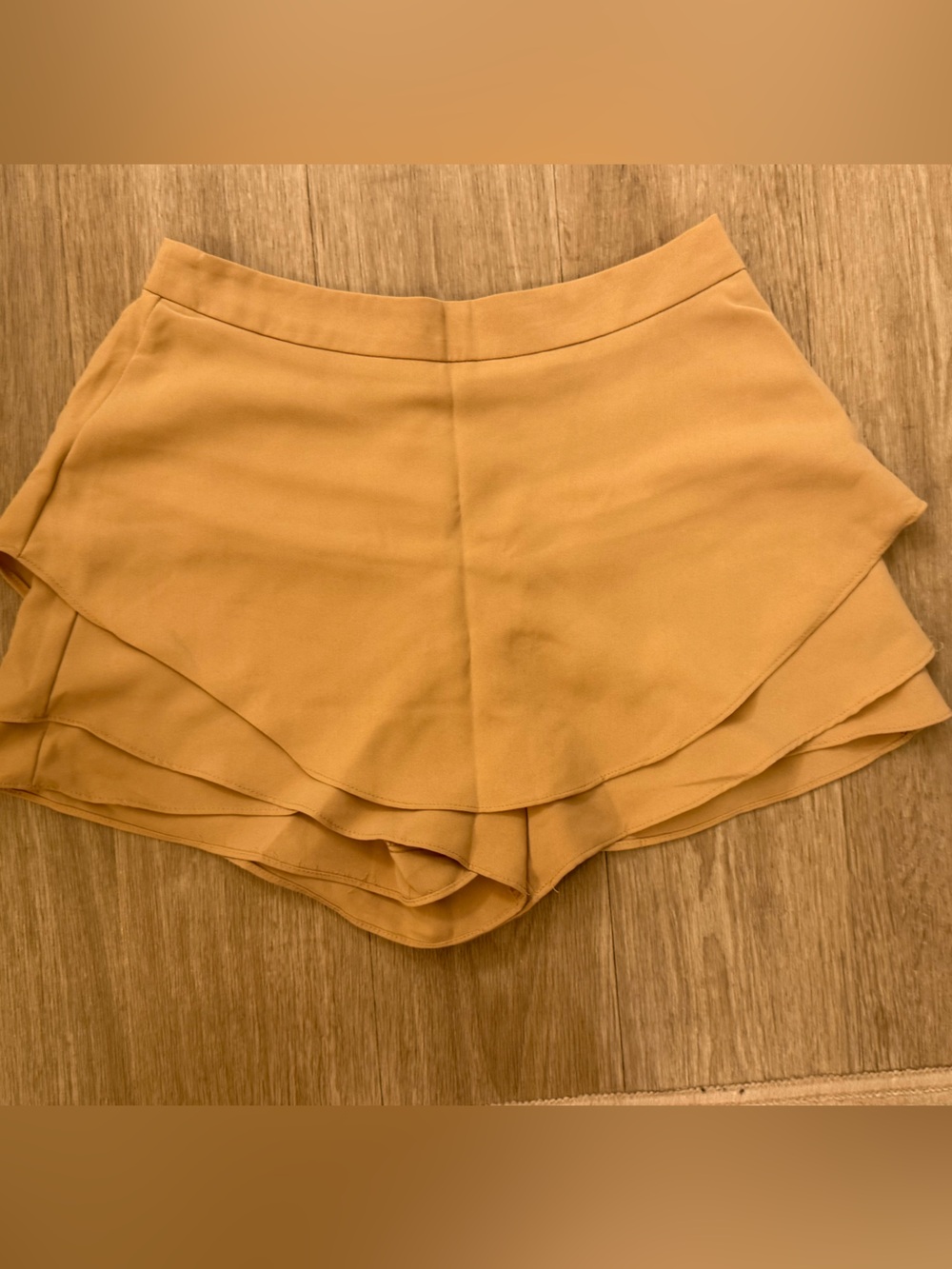 DO+BE Camel Skort